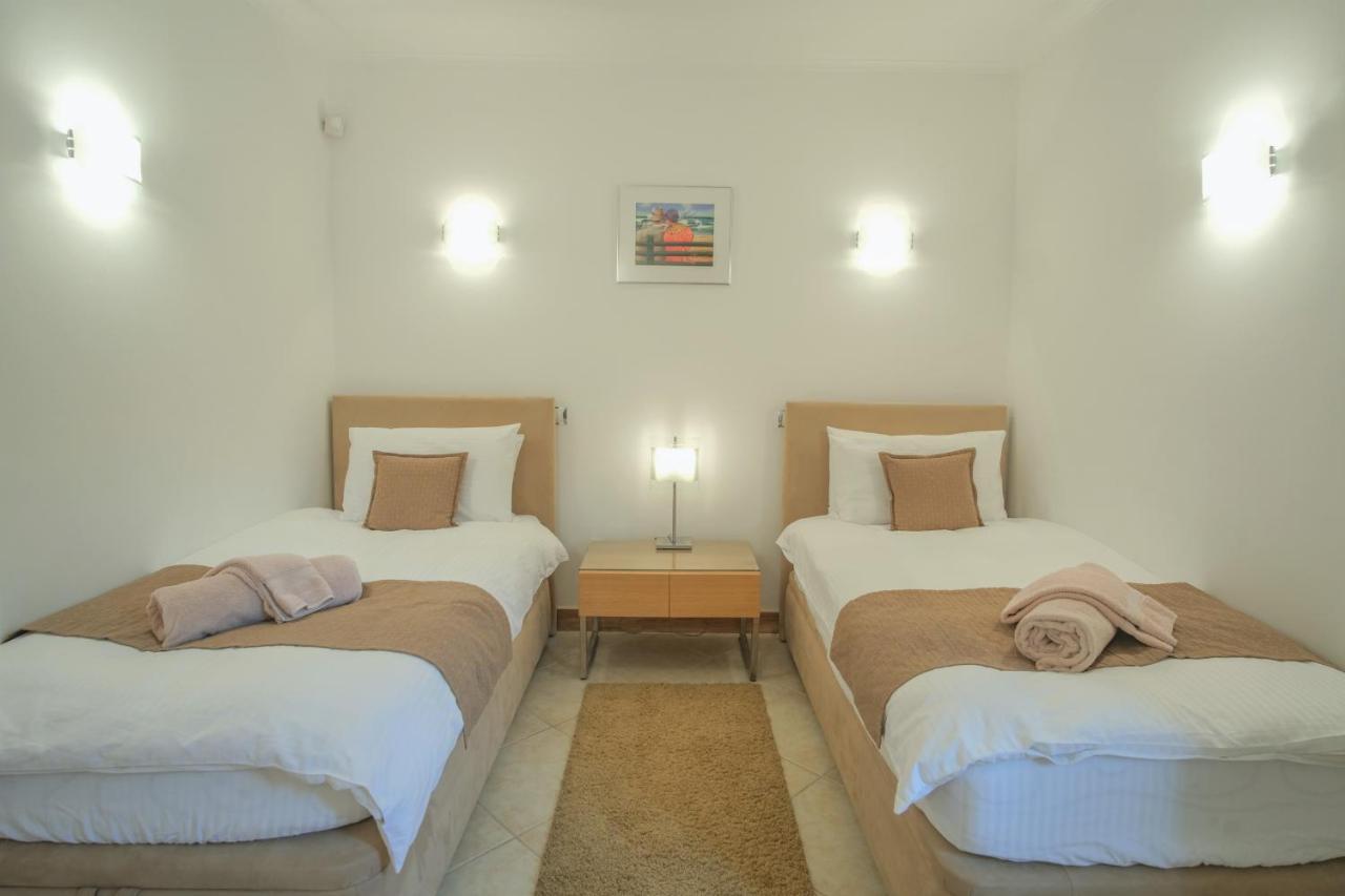 Casa Monte Cristo Apartments - Lemon Lagos Extérieur photo